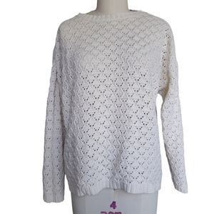 White Gap Pullover Sweater